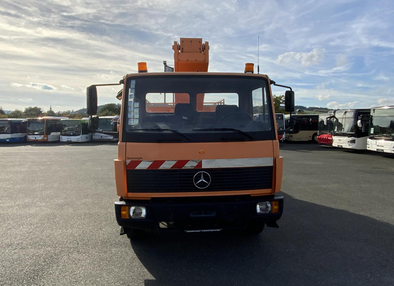 Mercedes-Benz 1117 - Autoplošina: obrázek 5 Mercedes-Benz 1117 - Autoplošina: obrázek 5