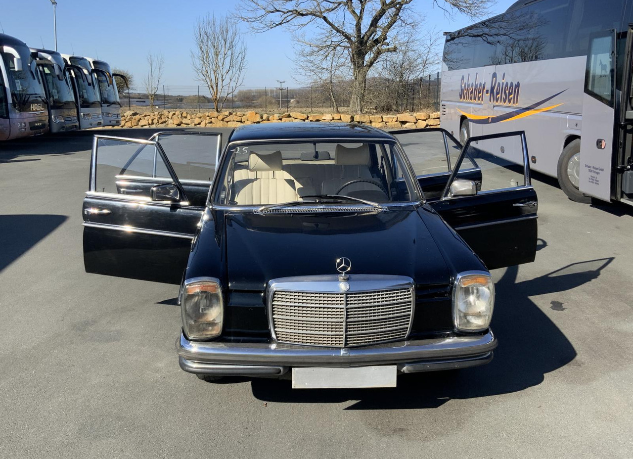 Mercedes-Benz 200 D/8 - Osobní auto: obrázek 5 Mercedes-Benz 200 D/8 - Osobní auto: obrázek 5