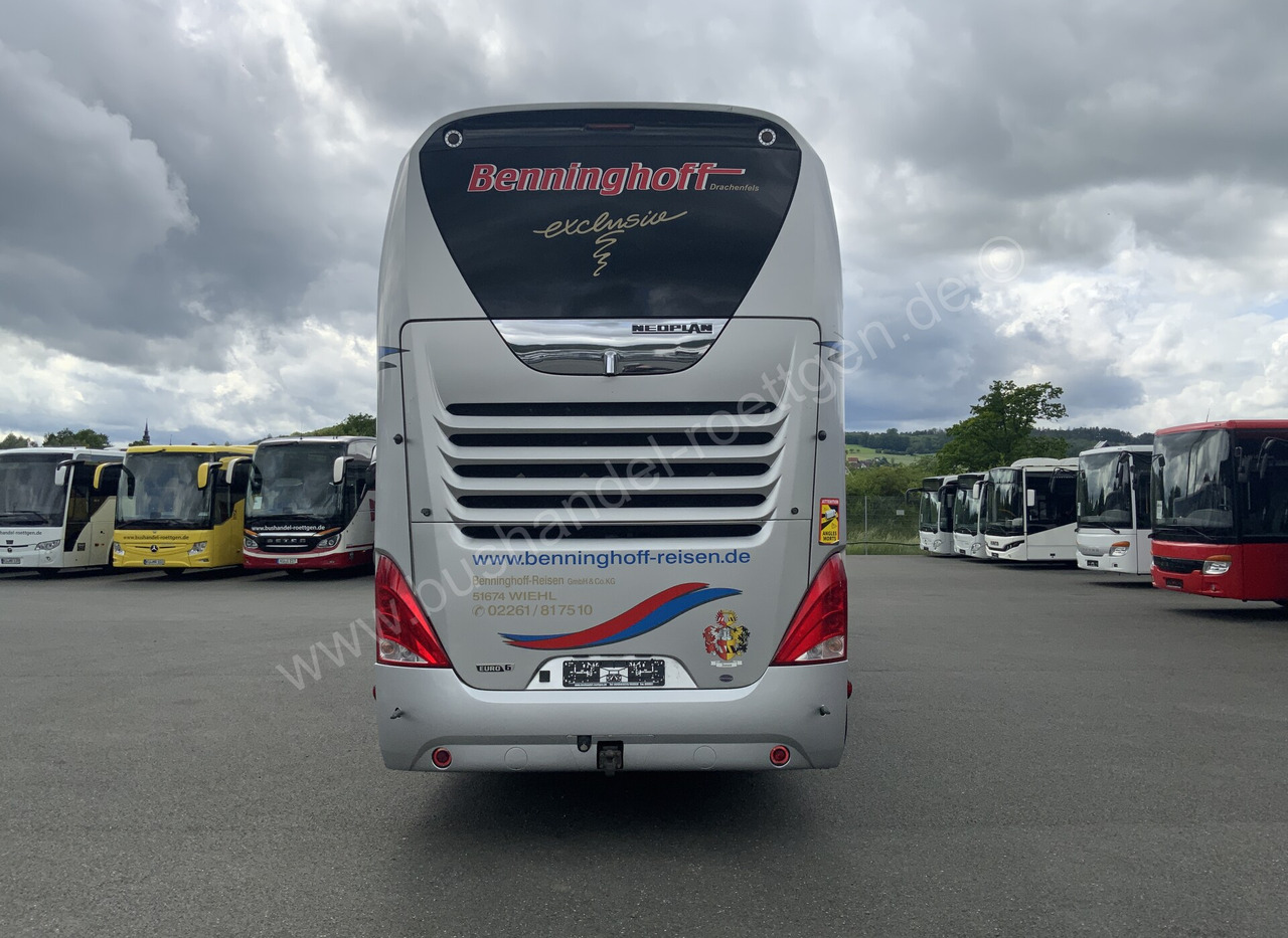 Dvoupatrový autobus Neoplan Skyliner L: obrázek 8
