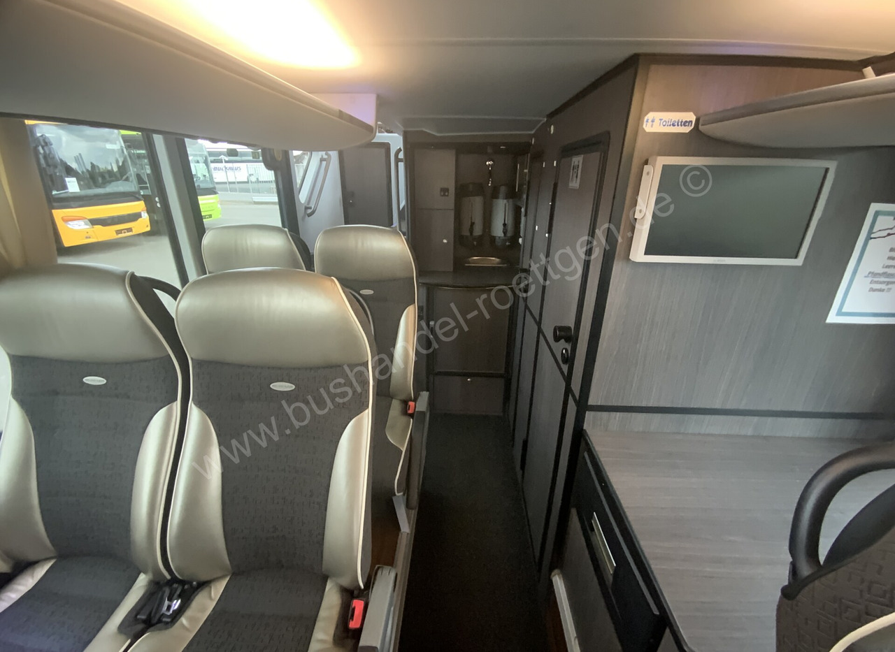 Dvoupatrový autobus Neoplan Skyliner L: obrázek 14