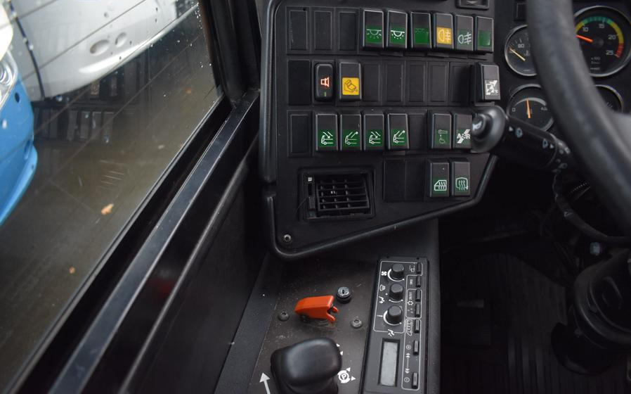 Setra S 315 NF leasing Setra S 315 NF: obrázek 16 Setra S 315 NF leasing Setra S 315 NF: obrázek 16