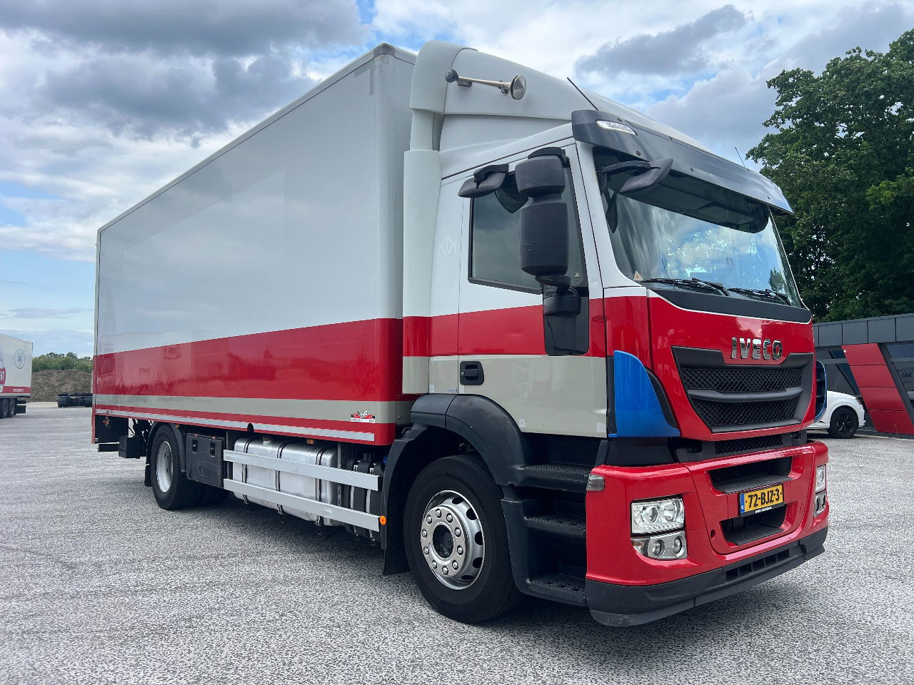 Iveco Stralis 310 AD, 19Ton, Euro 6 - Skříňový nákladní auto: obrázek 2 Iveco Stralis 310 AD, 19Ton, Euro 6 - Skříňový nákladní auto: obrázek 2