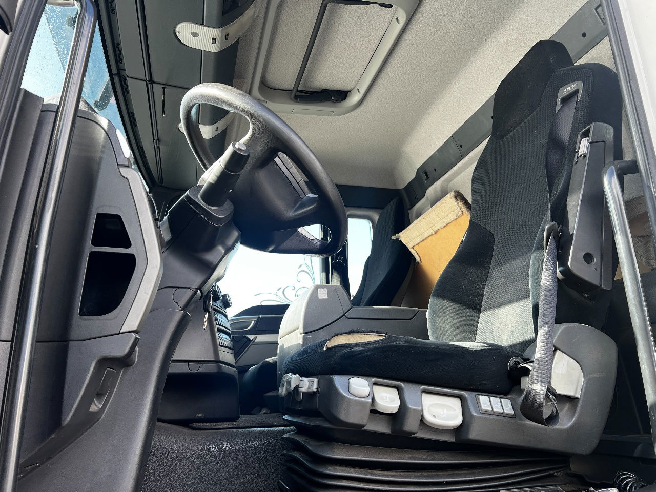 Plachtový nákladní auto MAN TGS 26.400 6x2, Euro 5: obrázek 9