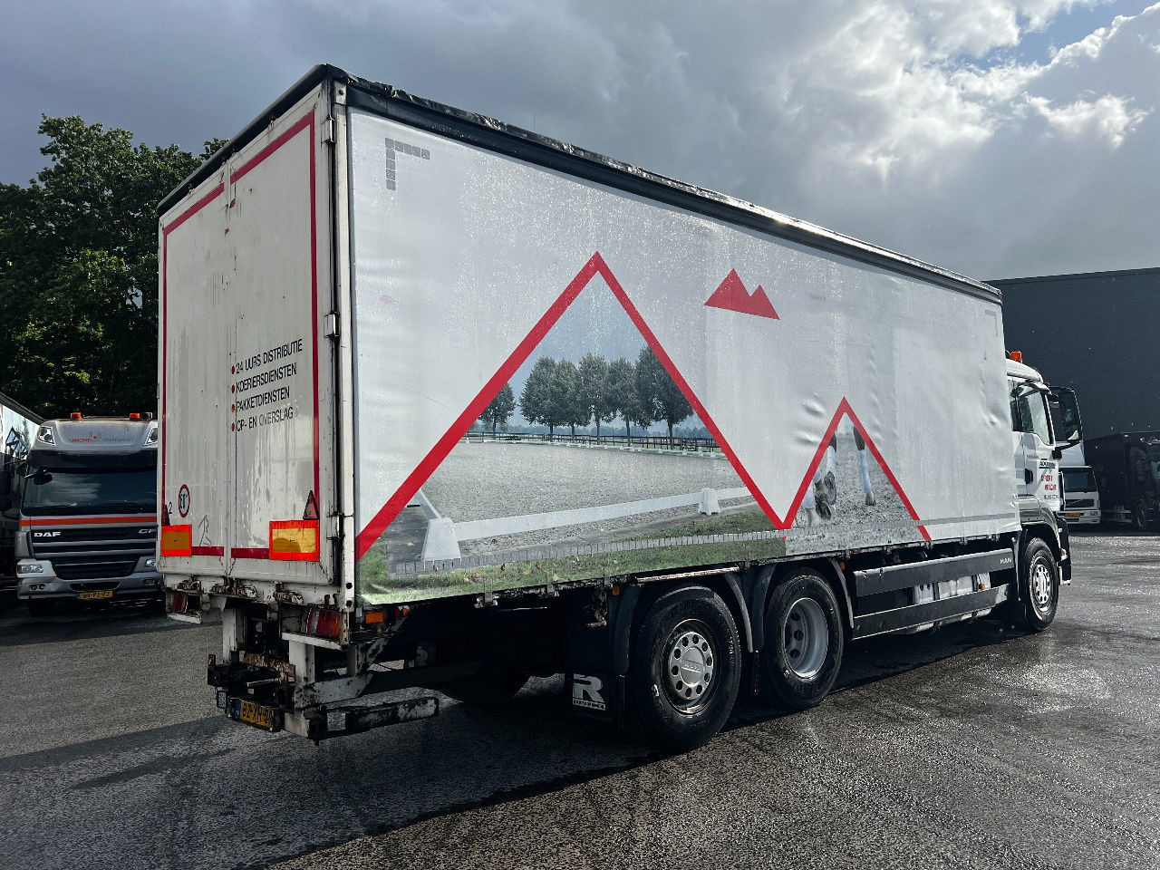 MAN TGS 26.400 6x2, Euro 5 - Plachtový nákladní auto: obrázek 3 MAN TGS 26.400 6x2, Euro 5 - Plachtový nákladní auto: obrázek 3