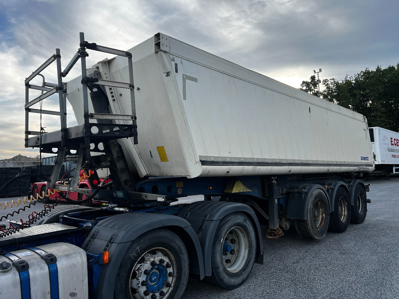 Schmitz Cargobull Gotha 27m3, SAF, ALU - Sklápěcí návěs: obrázek 2 Schmitz Cargobull Gotha 27m3, SAF, ALU - Sklápěcí návěs: obrázek 2