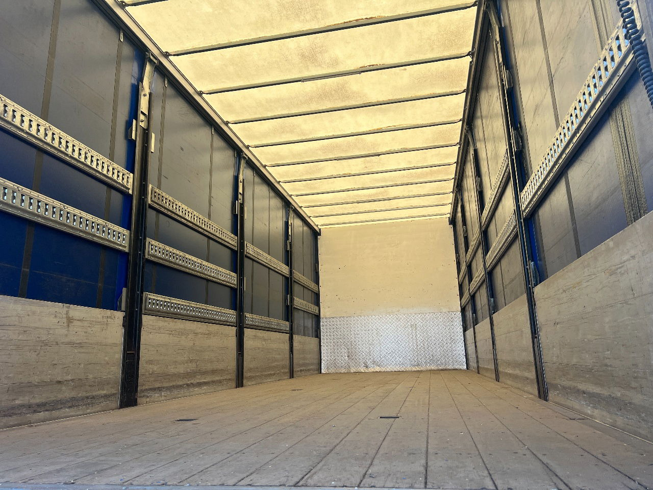 Volvo FM 9.300 Bordwanden, Euro 5 - Plachtový nákladní auto: obrázek 5 Volvo FM 9.300 Bordwanden, Euro 5 - Plachtový nákladní auto: obrázek 5