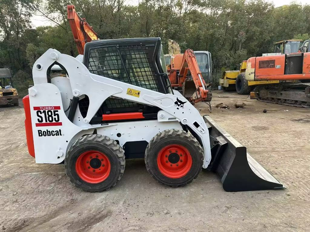 Bobcat S 185 - Smykový nakladač: obrázek 1 Bobcat S 185 - Smykový nakladač: obrázek 1