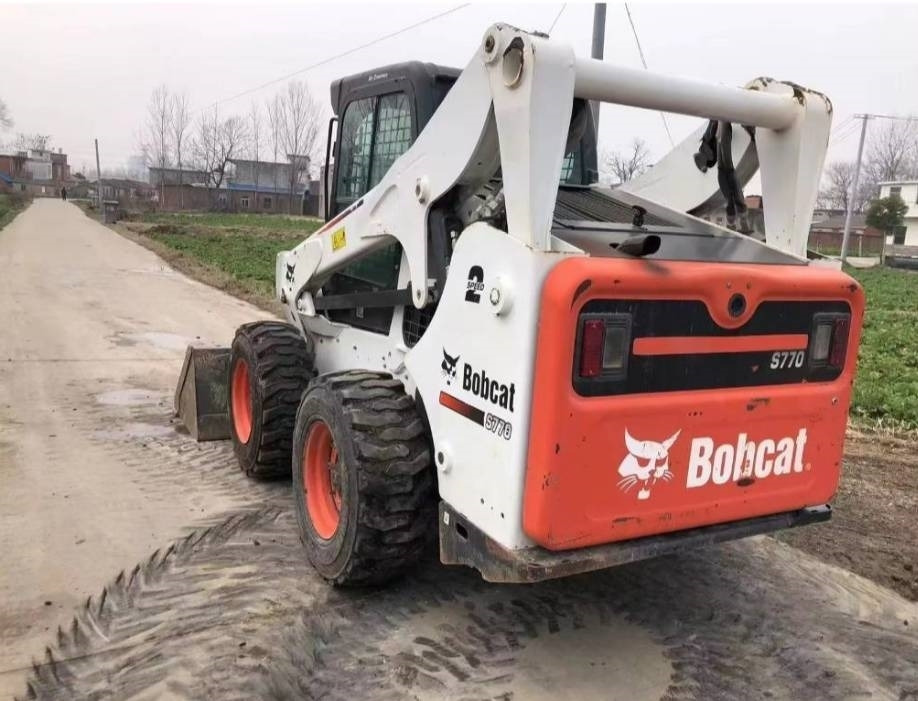 Bobcat S 770 - Smykový nakladač: obrázek 2 Bobcat S 770 - Smykový nakladač: obrázek 2