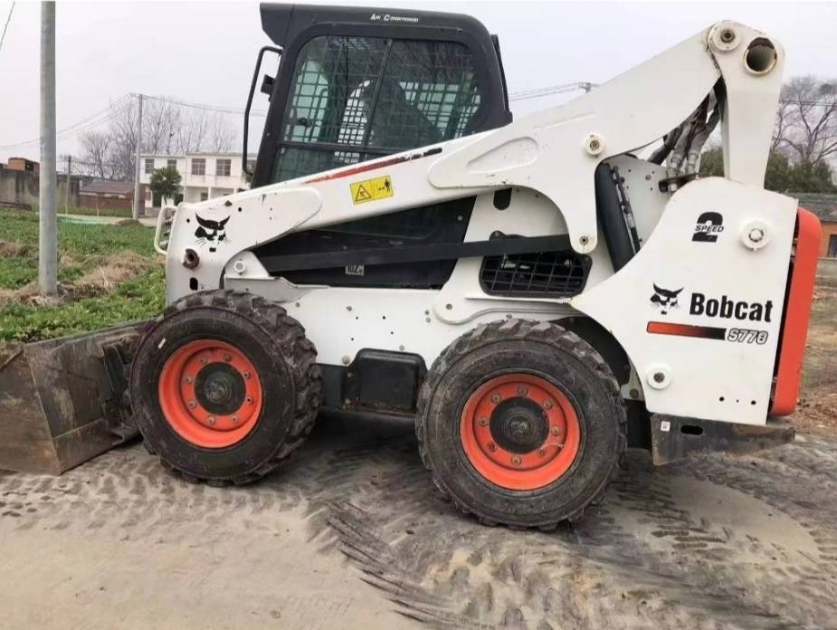 Bobcat S 770 - Smykový nakladač: obrázek 5 Bobcat S 770 - Smykový nakladač: obrázek 5