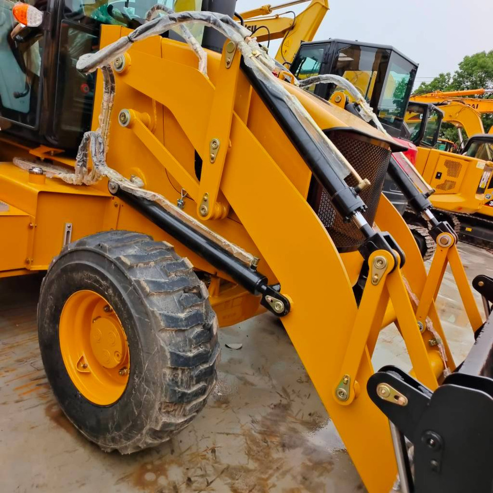 CAT 100% new caterpillar 420 F - Rýpadlo-nakladač: obrázek 4 CAT 100% new caterpillar 420 F - Rýpadlo-nakladač: obrázek 4