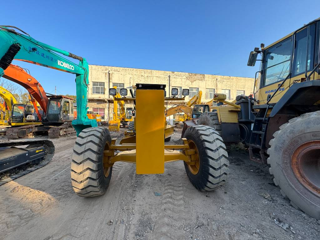 CAT 140 H - Grejdr: obrázek 5 CAT 140 H - Grejdr: obrázek 5