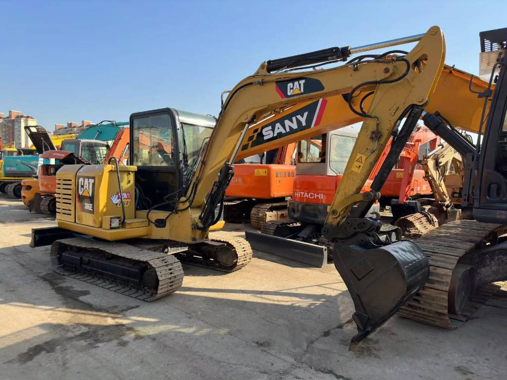 CAT 306E - Mini rýpadlo: obrázek 3 CAT 306E - Mini rýpadlo: obrázek 3