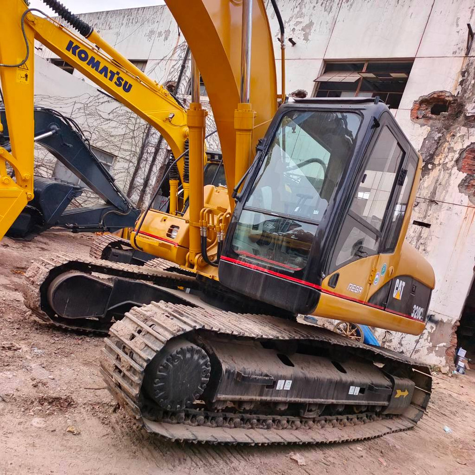 CAT 320 C L - Pásové rýpadlo: obrázek 4 CAT 320 C L - Pásové rýpadlo: obrázek 4