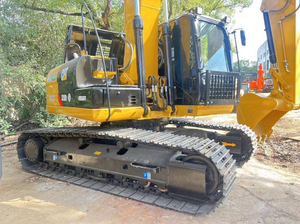 CAT 320 D L - Pásové rýpadlo: obrázek 2 CAT 320 D L - Pásové rýpadlo: obrázek 2