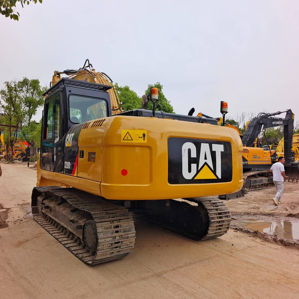 CAT 320 D2L - Pásové rýpadlo: obrázek 4 CAT 320 D2L - Pásové rýpadlo: obrázek 4