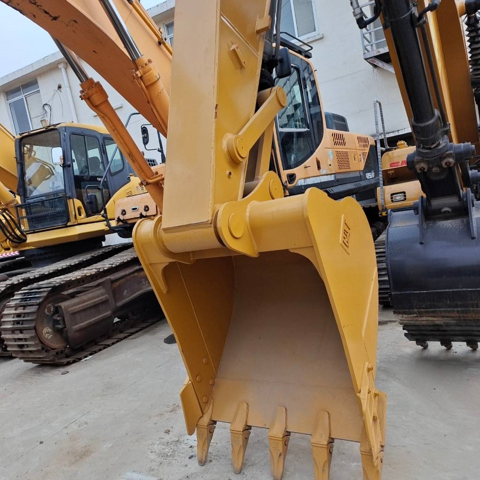 CAT 320 D2L - Pásové rýpadlo: obrázek 3 CAT 320 D2L - Pásové rýpadlo: obrázek 3