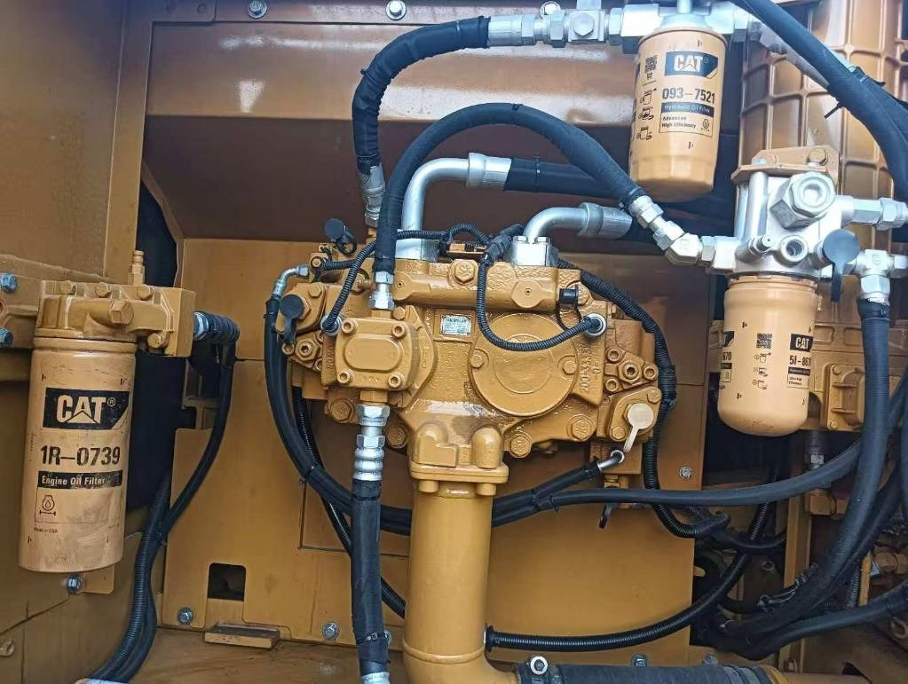 CAT 324 D L - Pásové rýpadlo: obrázek 3 CAT 324 D L - Pásové rýpadlo: obrázek 3