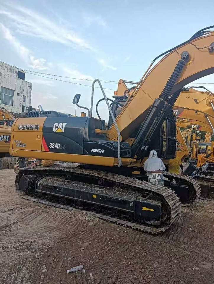 Pásové rýpadlo CAT 324 D2L: obrázek 19 Pásové rýpadlo CAT 324 D2L: obrázek 19