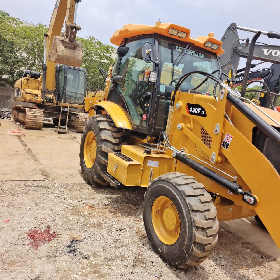 CAT 430 F 100% New - Rýpadlo-nakladač: obrázek 2 CAT 430 F 100% New - Rýpadlo-nakladač: obrázek 2