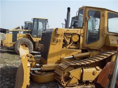 CAT D 5 H - Buldozer: obrázek 2 CAT D 5 H - Buldozer: obrázek 2