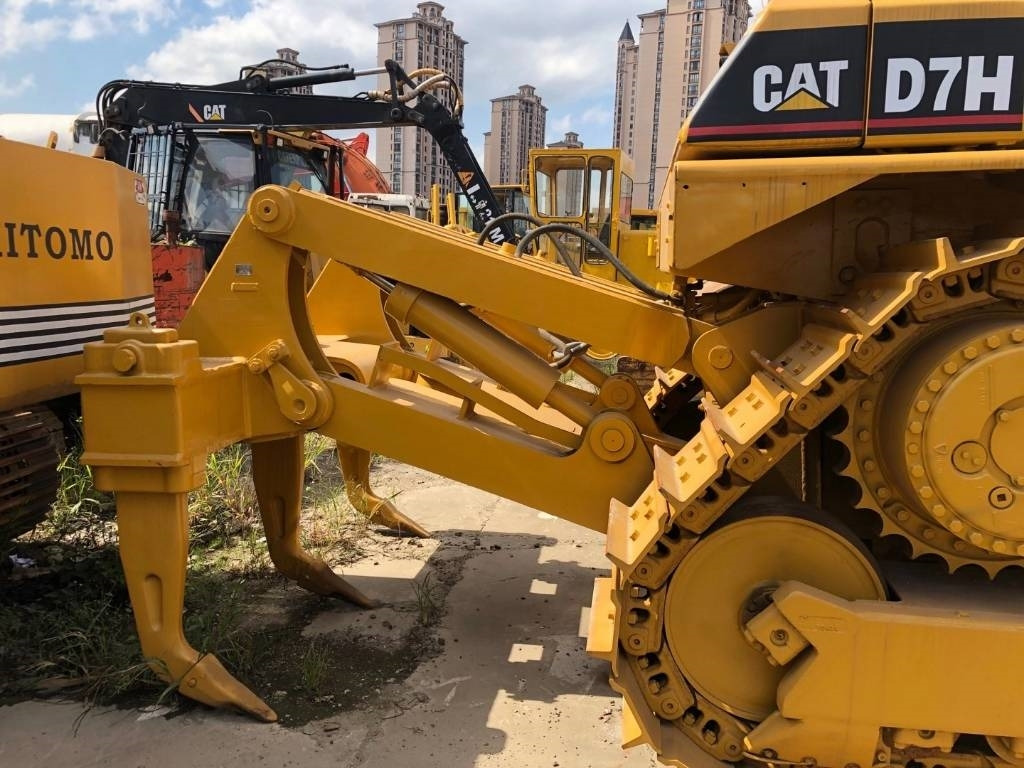CAT D 7 H - Buldozer: obrázek 3 CAT D 7 H - Buldozer: obrázek 3