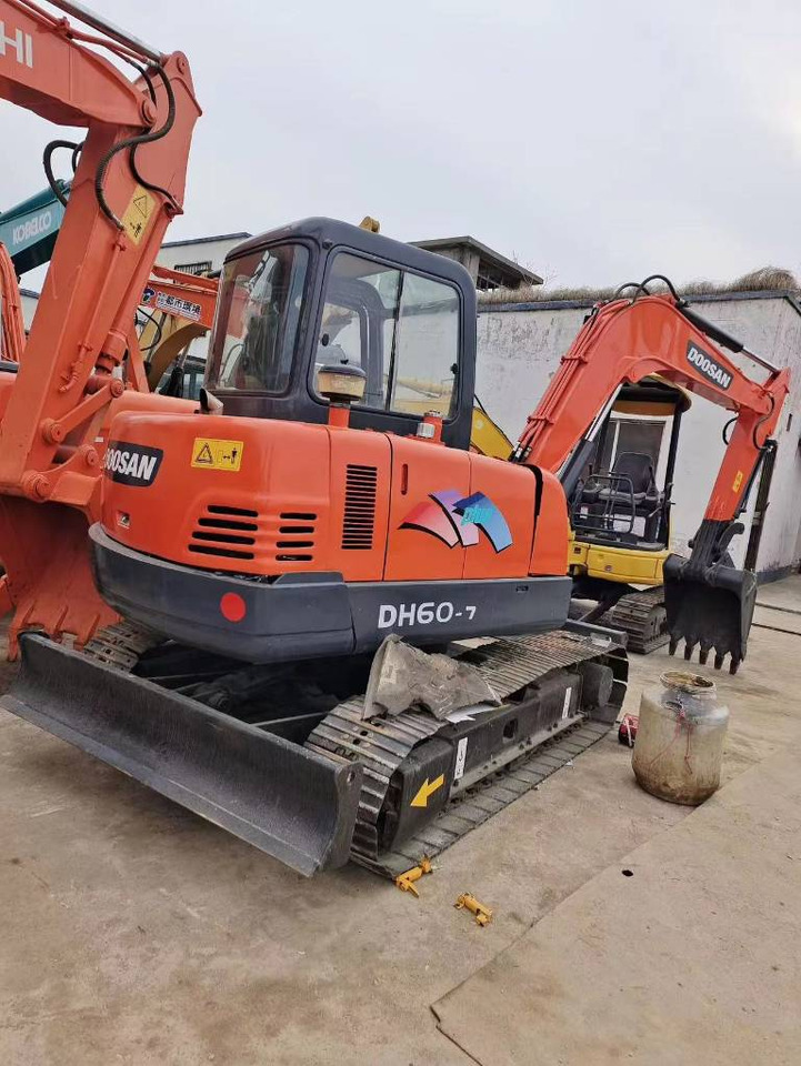 Doosan DH 60-7 - Mini rýpadlo: obrázek 1 Doosan DH 60-7 - Mini rýpadlo: obrázek 1