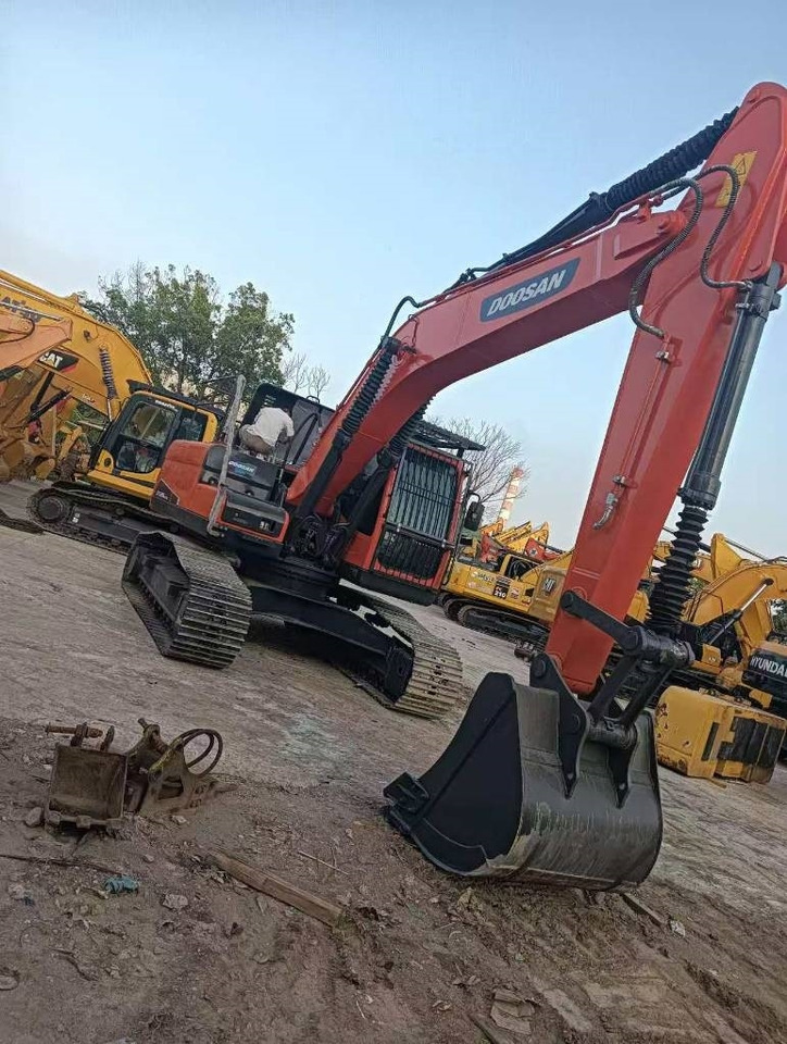 Doosan DX 225 LC-9C - Pásové rýpadlo: obrázek 4 Doosan DX 225 LC-9C - Pásové rýpadlo: obrázek 4