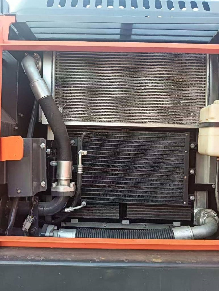 Doosan DX 225 LC - Pásové rýpadlo: obrázek 4 Doosan DX 225 LC - Pásové rýpadlo: obrázek 4