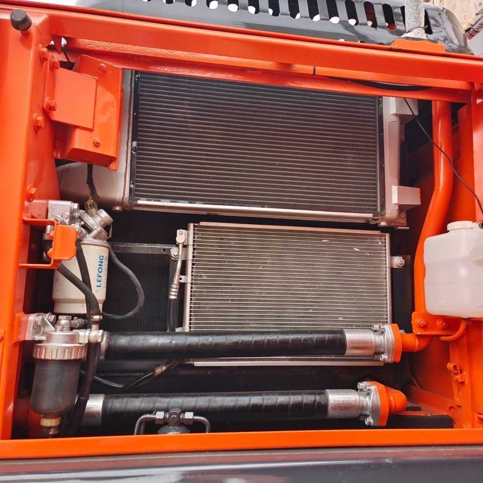 Doosan DX 300 - Pásové rýpadlo: obrázek 4 Doosan DX 300 - Pásové rýpadlo: obrázek 4