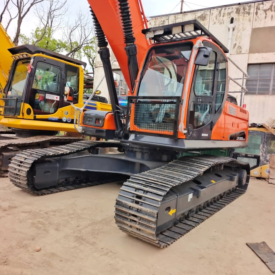 Doosan DX 300 - Pásové rýpadlo: obrázek 4 Doosan DX 300 - Pásové rýpadlo: obrázek 4