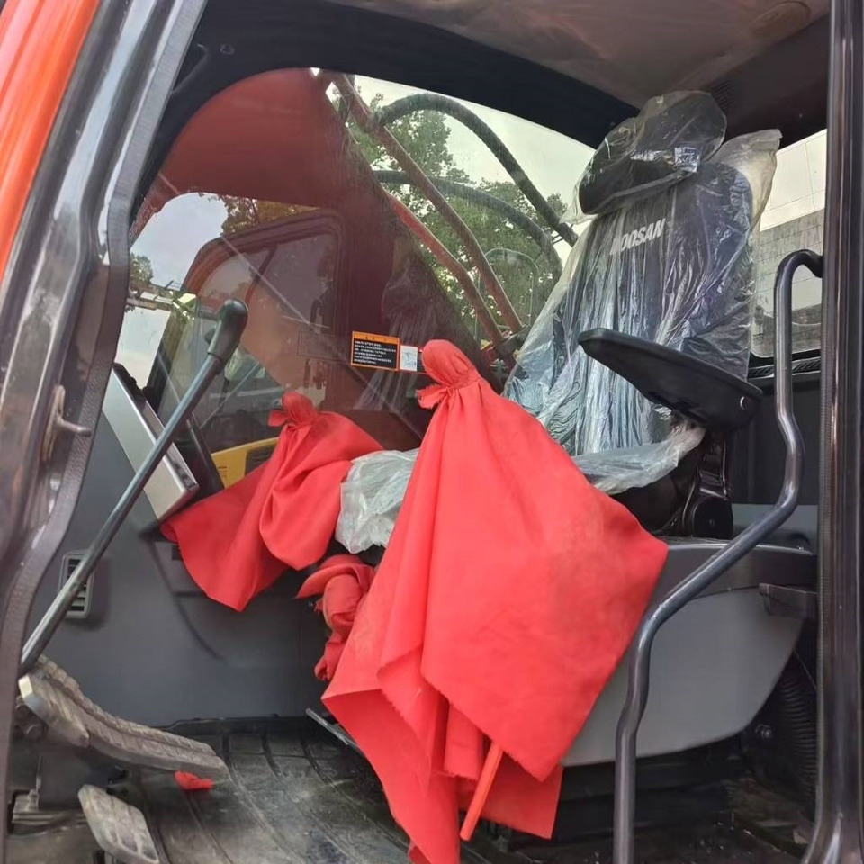 Doosan DX 300 LC - Pásové rýpadlo: obrázek 4 Doosan DX 300 LC - Pásové rýpadlo: obrázek 4