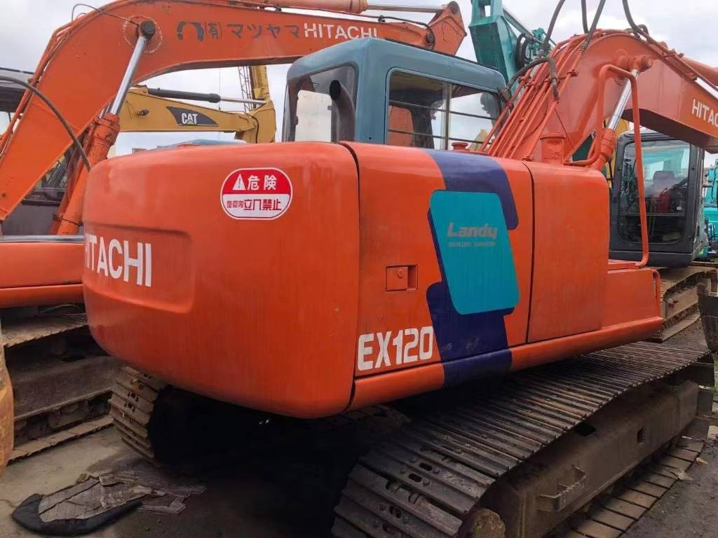 Hitachi EX 120-3 - Pásové rýpadlo: obrázek 1 Hitachi EX 120-3 - Pásové rýpadlo: obrázek 1