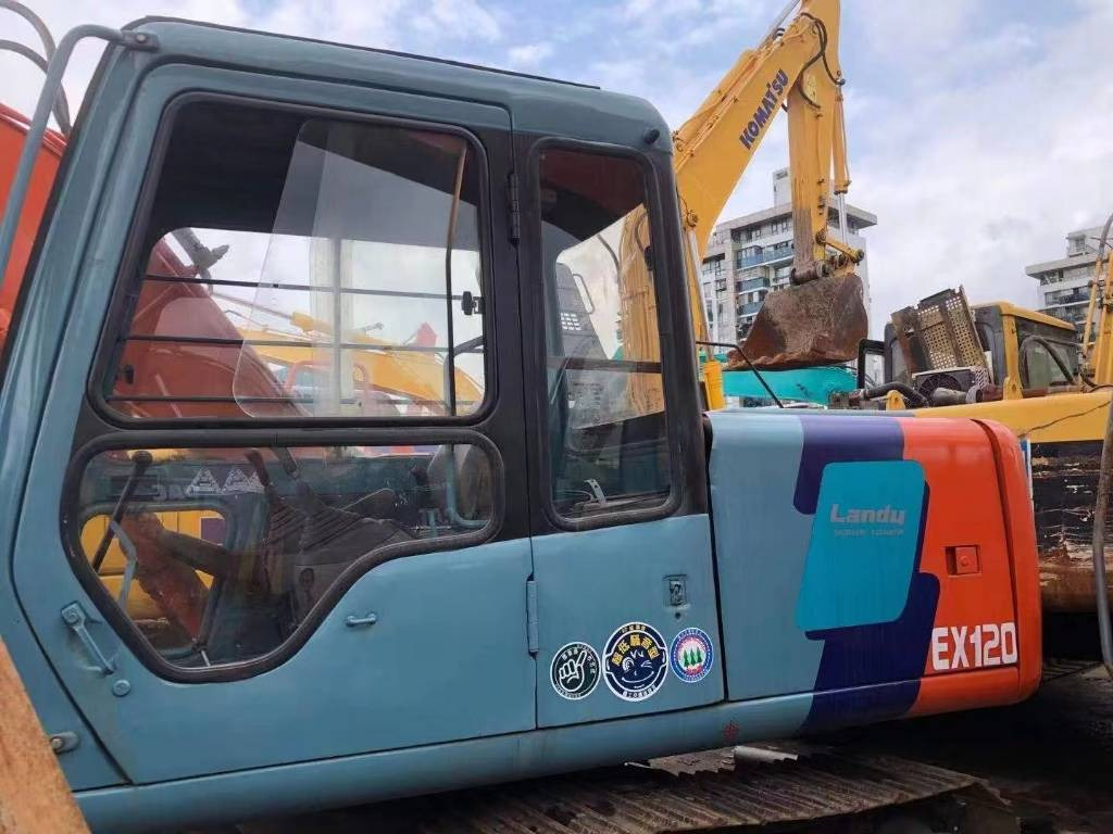 Hitachi EX 120-3 - Pásové rýpadlo: obrázek 2 Hitachi EX 120-3 - Pásové rýpadlo: obrázek 2
