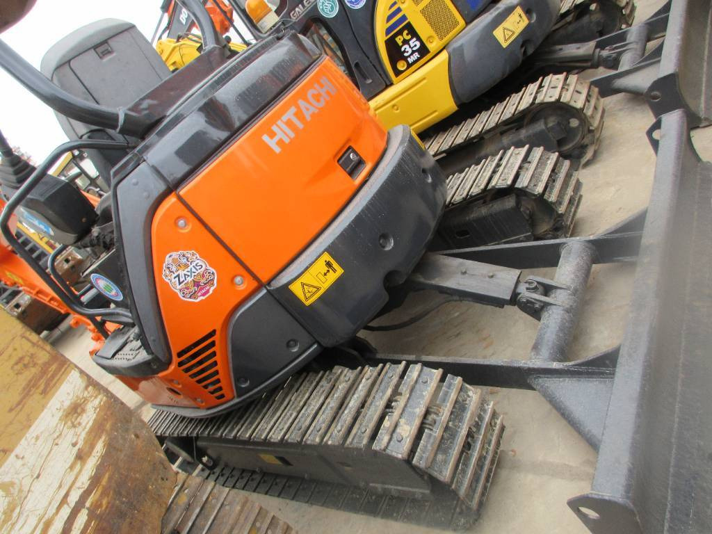 Hitachi ZX 30 U - Mini rýpadlo: obrázek 1 Hitachi ZX 30 U - Mini rýpadlo: obrázek 1