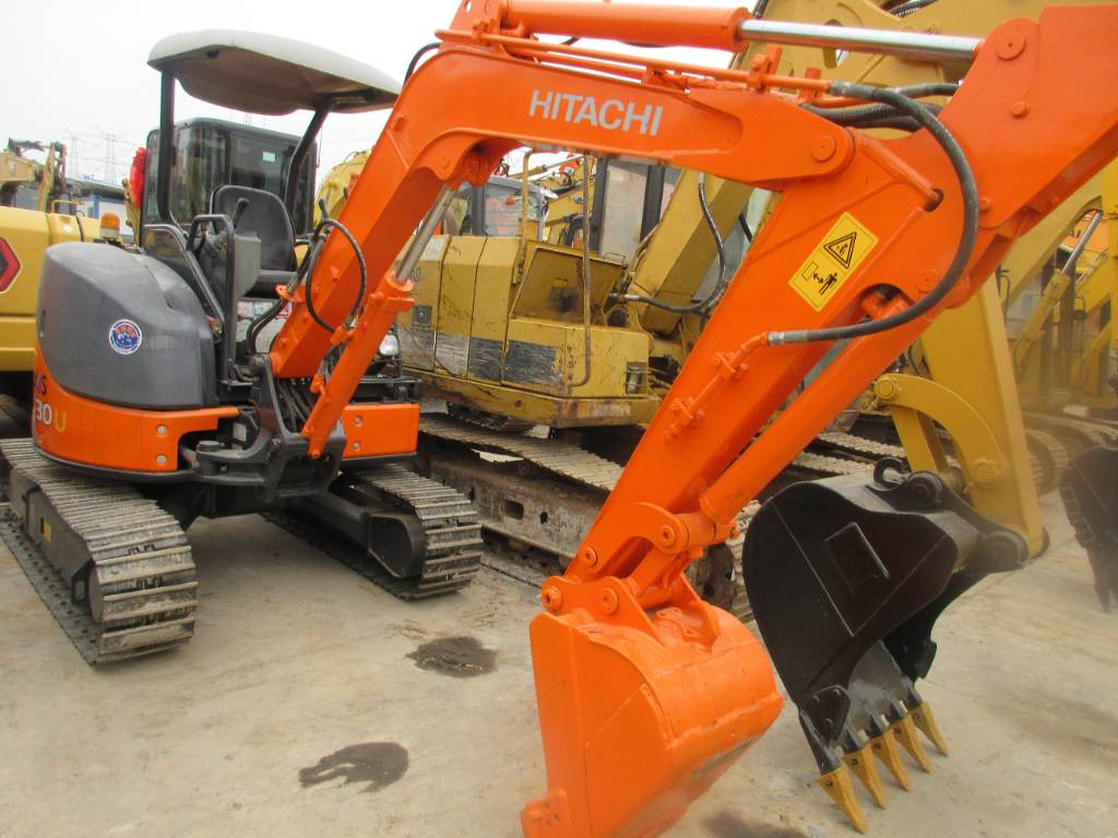 Hitachi ZX 30 U - Mini rýpadlo: obrázek 1 Hitachi ZX 30 U - Mini rýpadlo: obrázek 1