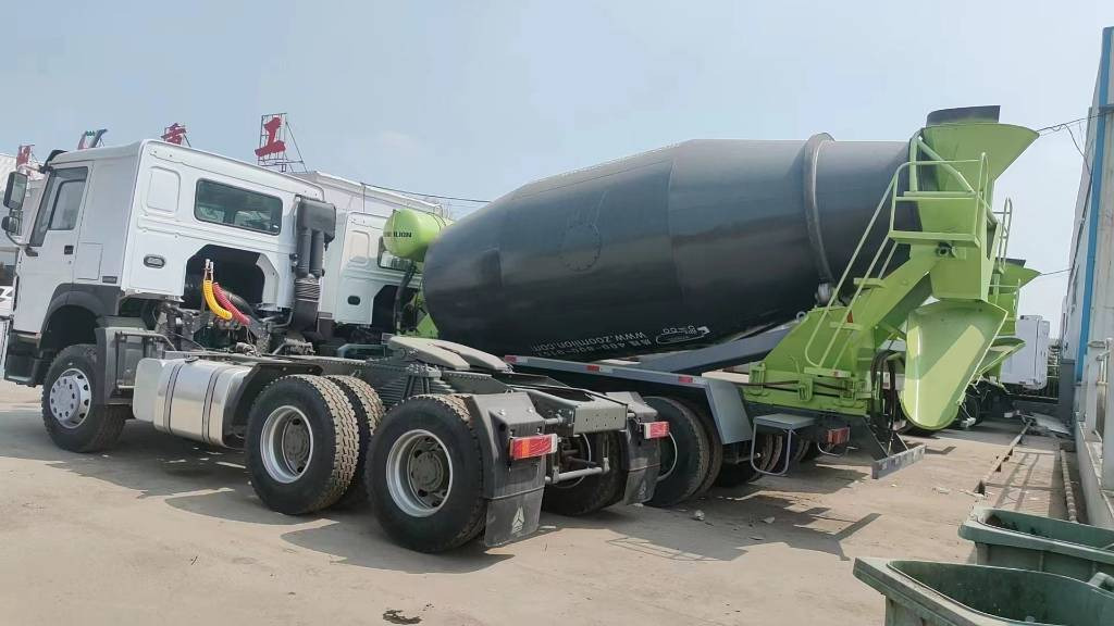Howo 380 - Stavební míchačka: obrázek 2 Howo 380 - Stavební míchačka: obrázek 2