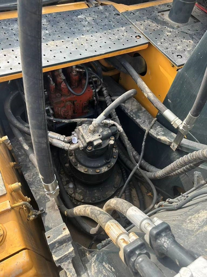 Hyundai 305LC - Pásové rýpadlo: obrázek 3 Hyundai 305LC - Pásové rýpadlo: obrázek 3