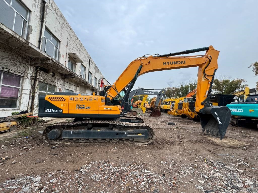 Hyundai 305lc - Pásové rýpadlo: obrázek 2 Hyundai 305lc - Pásové rýpadlo: obrázek 2