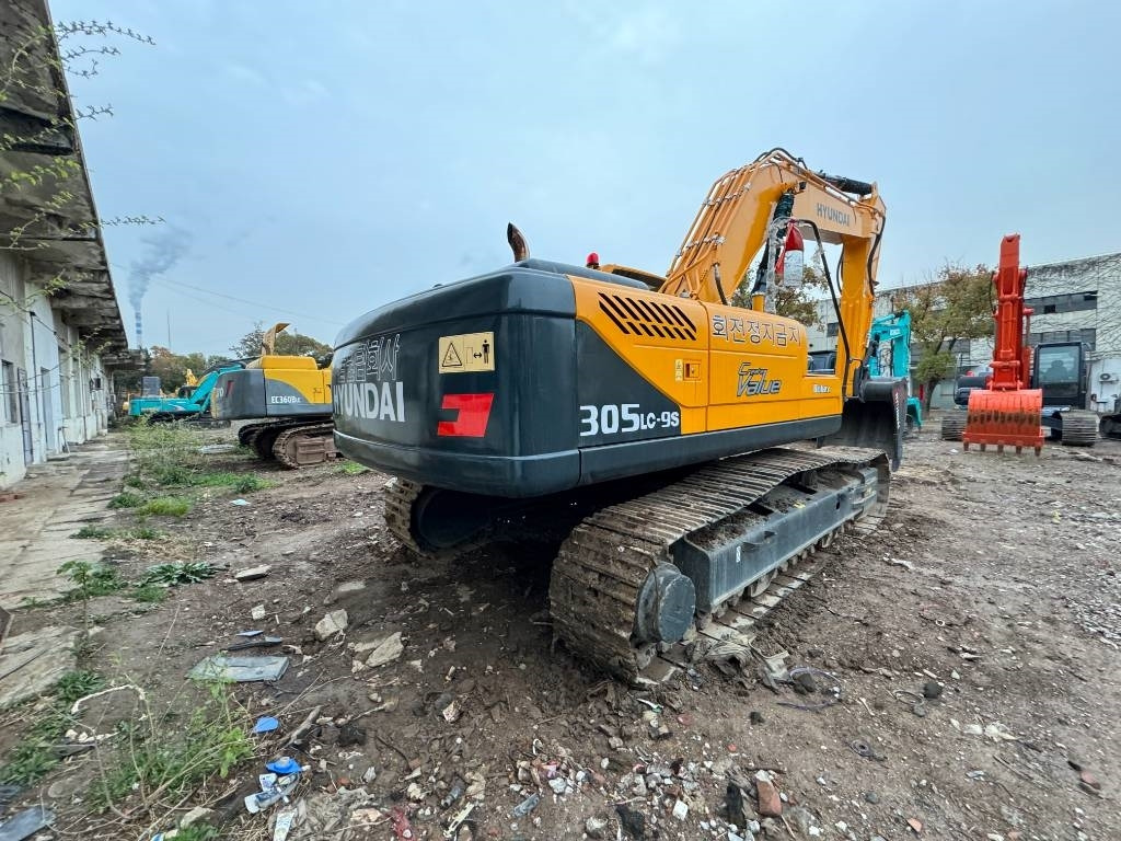 Hyundai 305lc - Pásové rýpadlo: obrázek 3 Hyundai 305lc - Pásové rýpadlo: obrázek 3