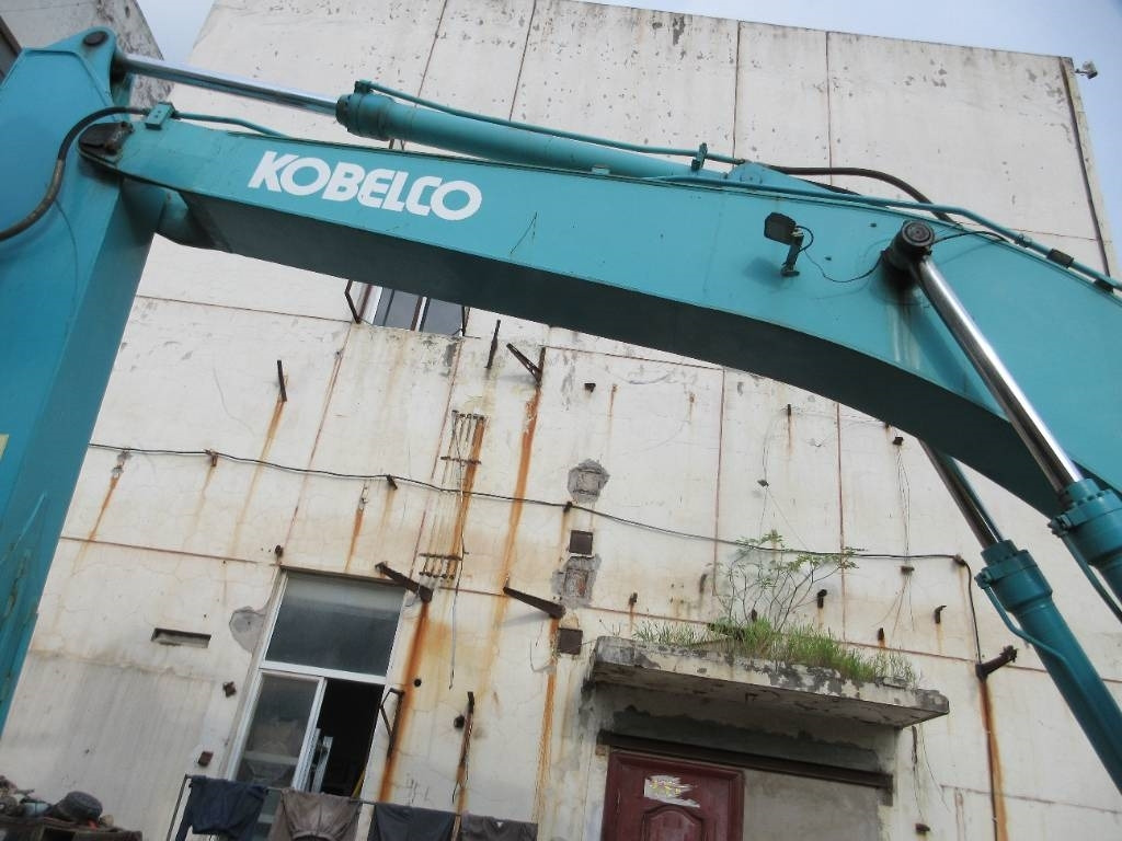 Kobelco SK 200 - Pásové rýpadlo: obrázek 5 Kobelco SK 200 - Pásové rýpadlo: obrázek 5