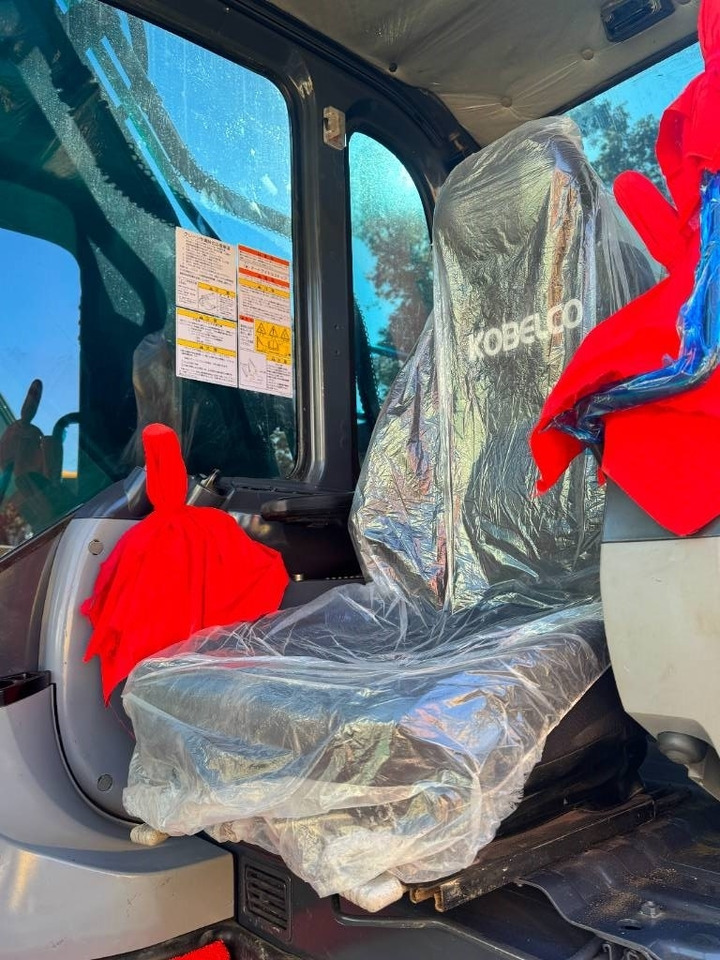 Kobelco SK 200 - Pásové rýpadlo: obrázek 3 Kobelco SK 200 - Pásové rýpadlo: obrázek 3