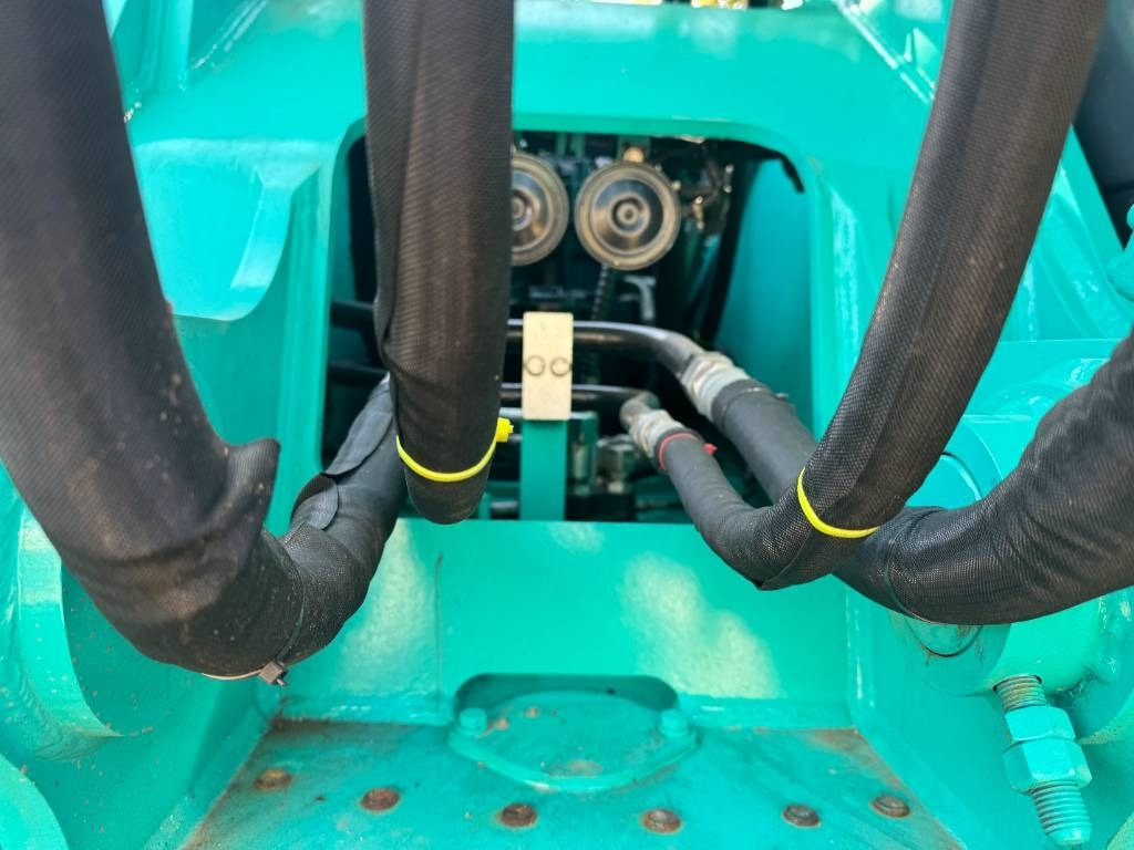 Kobelco SK 200 - Pásové rýpadlo: obrázek 4 Kobelco SK 200 - Pásové rýpadlo: obrázek 4