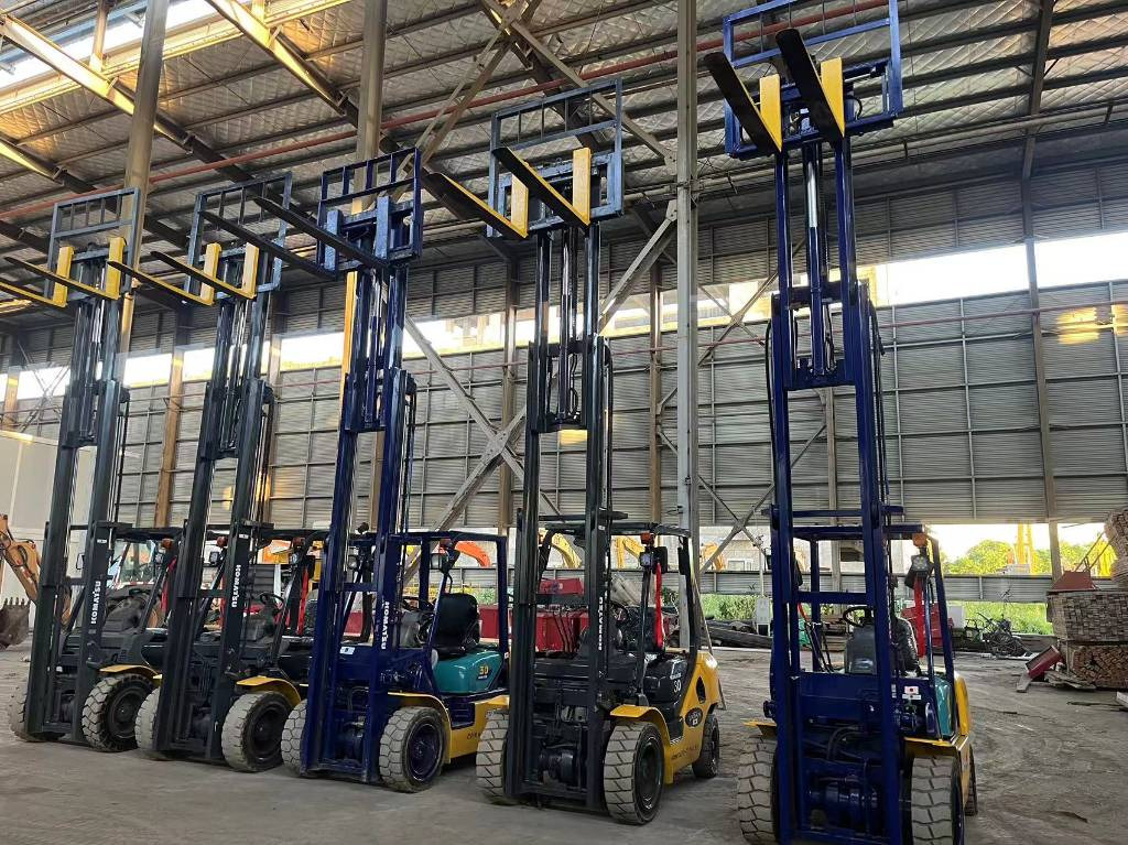 Komatsu FD 30 T-17 - Dieselový vysokozdvižný vozík: obrázek 5 Komatsu FD 30 T-17 - Dieselový vysokozdvižný vozík: obrázek 5