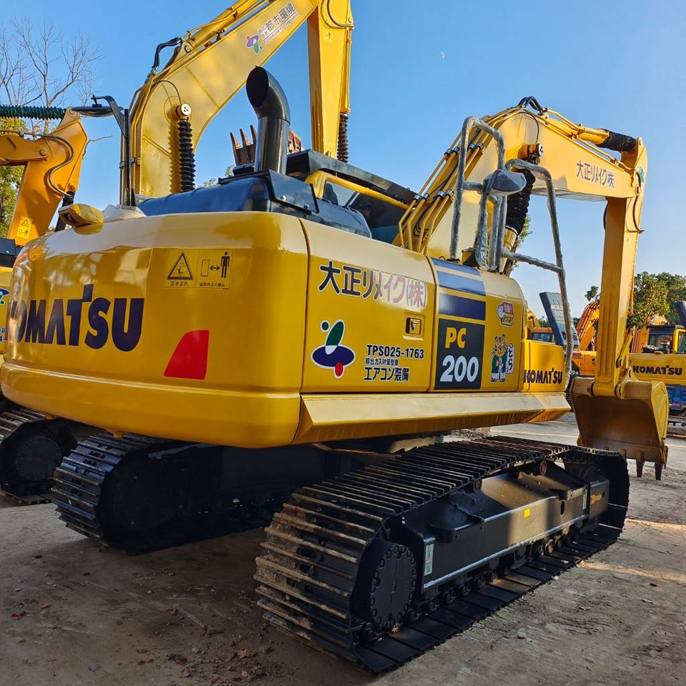 Komatsu PC 200-8 - Pásové rýpadlo: obrázek 1 Komatsu PC 200-8 - Pásové rýpadlo: obrázek 1