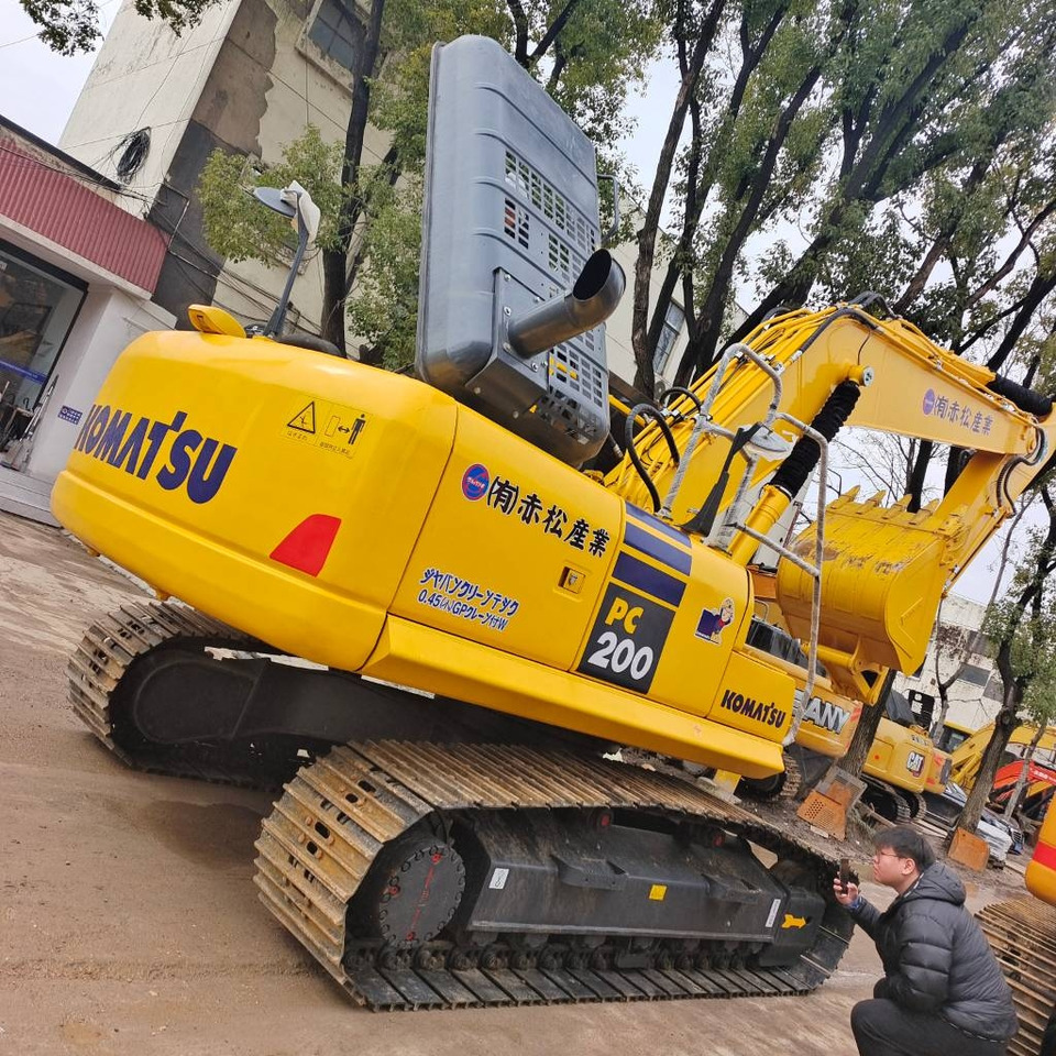 Komatsu PC 200 LC - Pásové rýpadlo: obrázek 1 Komatsu PC 200 LC - Pásové rýpadlo: obrázek 1