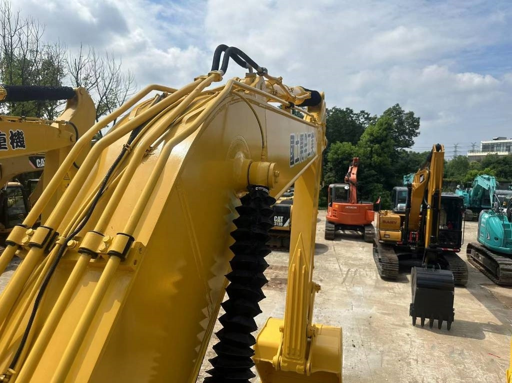 Komatsu PC 220-8 - Pásové rýpadlo: obrázek 4 Komatsu PC 220-8 - Pásové rýpadlo: obrázek 4