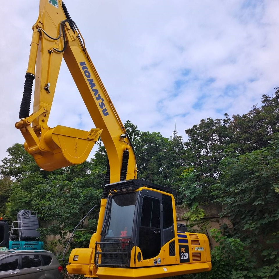 Komatsu PC 220-8 - Pásové rýpadlo: obrázek 3 Komatsu PC 220-8 - Pásové rýpadlo: obrázek 3