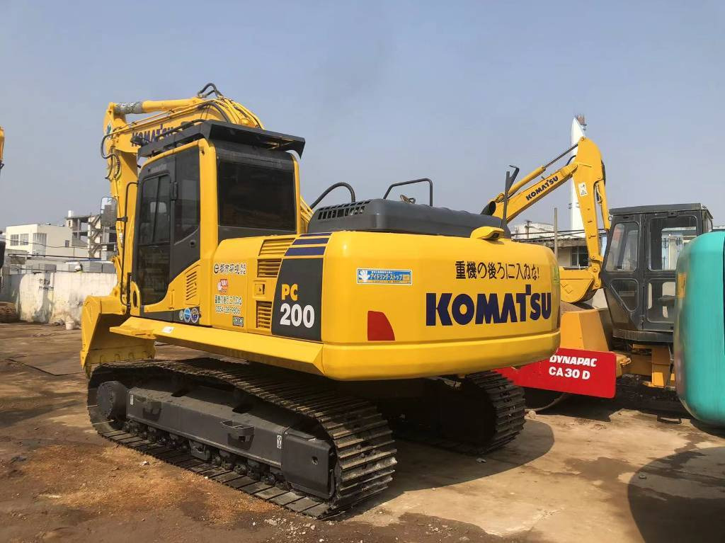Komatsu PC 220-8 - Pásové rýpadlo: obrázek 1 Komatsu PC 220-8 - Pásové rýpadlo: obrázek 1