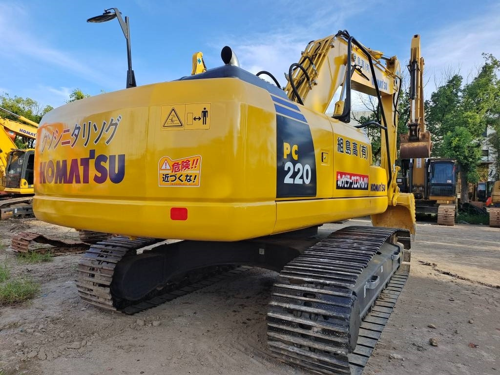 Komatsu PC 220 - Pásové rýpadlo: obrázek 3 Komatsu PC 220 - Pásové rýpadlo: obrázek 3