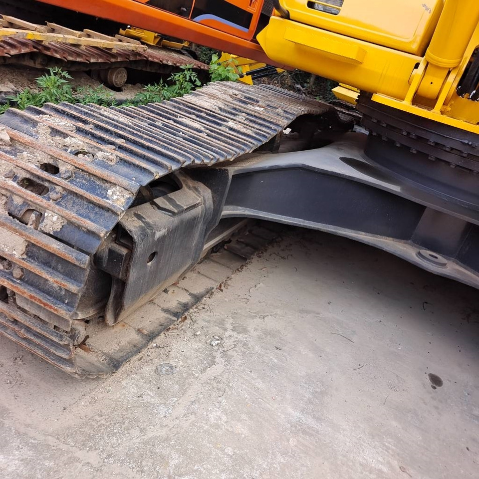 Komatsu PC 300 - Pásové rýpadlo: obrázek 5 Komatsu PC 300 - Pásové rýpadlo: obrázek 5